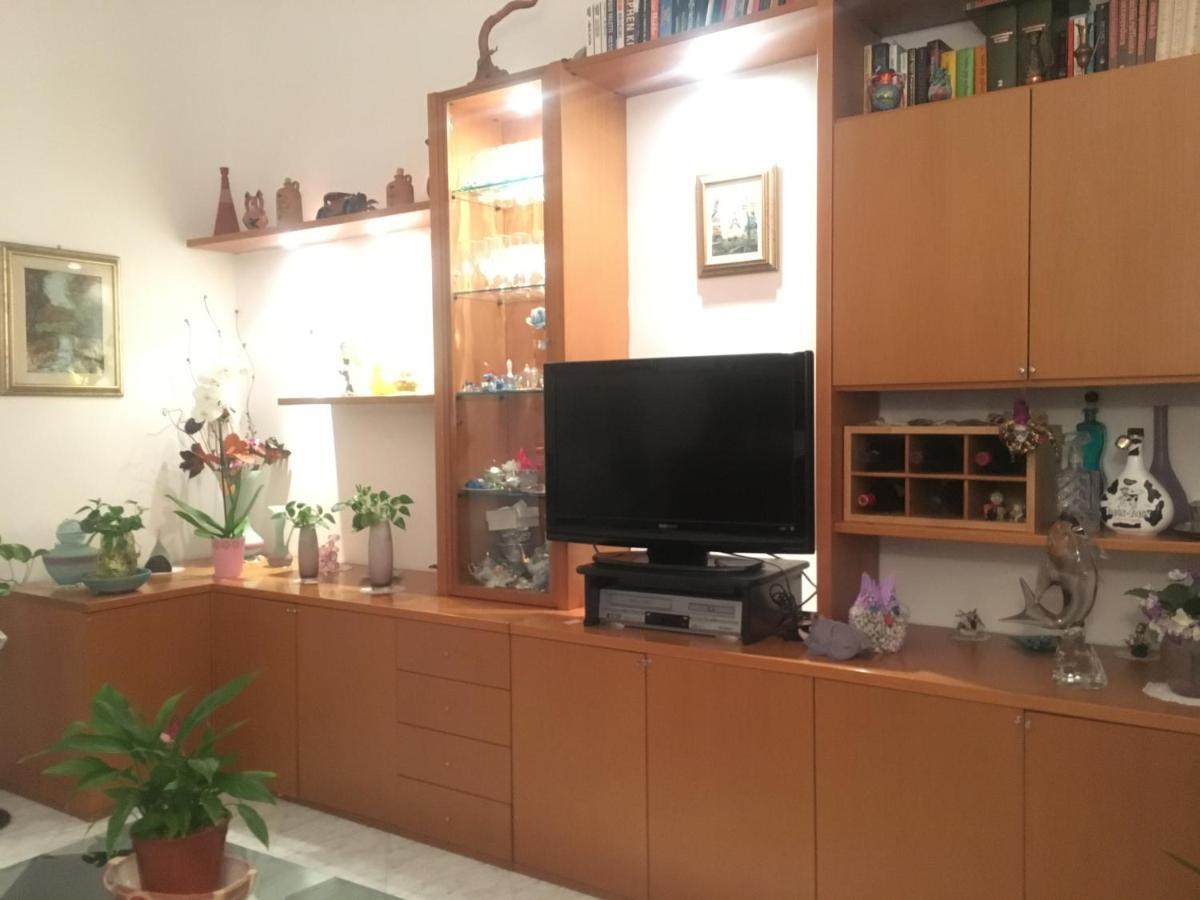 Anne Marie Sweet Home Livorno Bagian luar foto